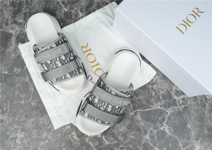 dio* sandals ds43