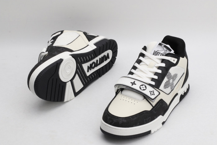 lv snekaers l000056