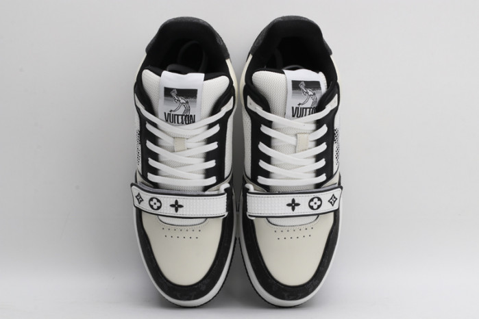 lv snekaers l000056